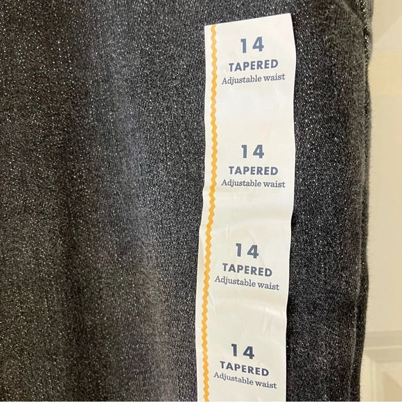 🐱 NWT Cat & Jack Girl’s Ultimate Stretch Distressed Tapered Black Jeans (14) - Picture 4 of 6